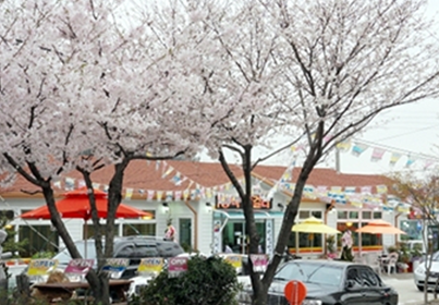 영인산마루 외부 전경